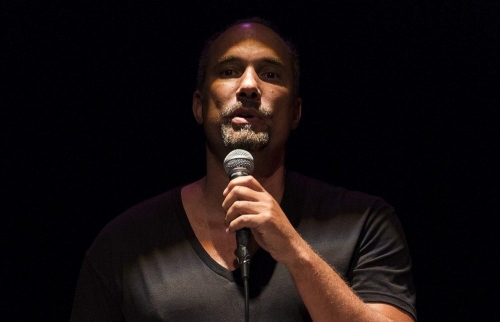 A Life of Violence: Roger Guenveur Smith at the Contemporary Arts Center